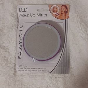 LED Makeup mirror NWT